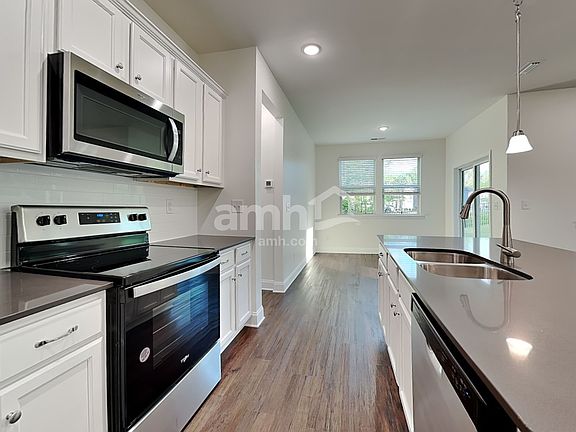 3rd image of 12200 Golden Farm Ln