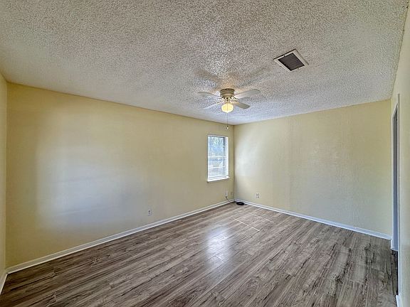 3rd image of 1505 S Ws Young Dr
