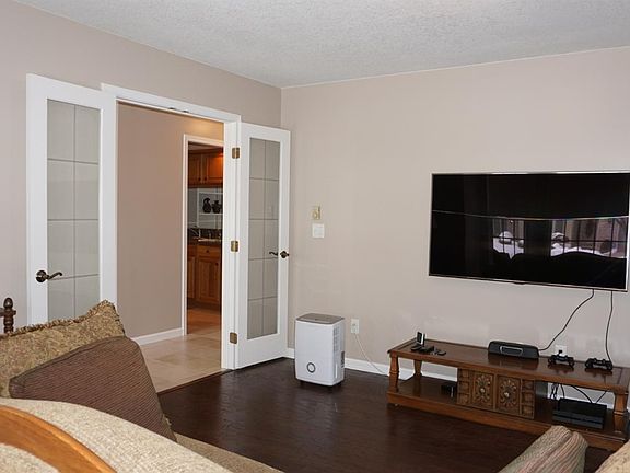 5th image of 5117 W Waterberry Dr