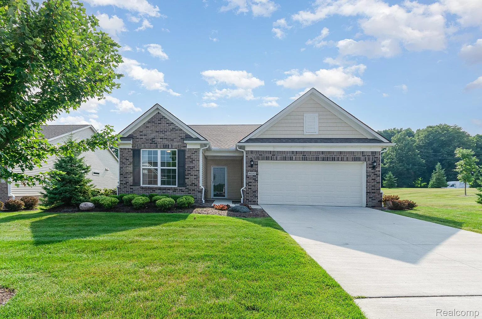 4000 Ashdale Way photo 1