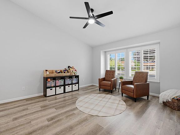 5th image of 5013 Charter Rd