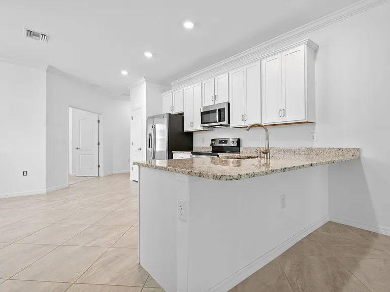 4288 Lemongrass Dr — Photo 7