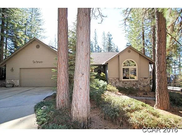 1326 Heather Dr photo 1