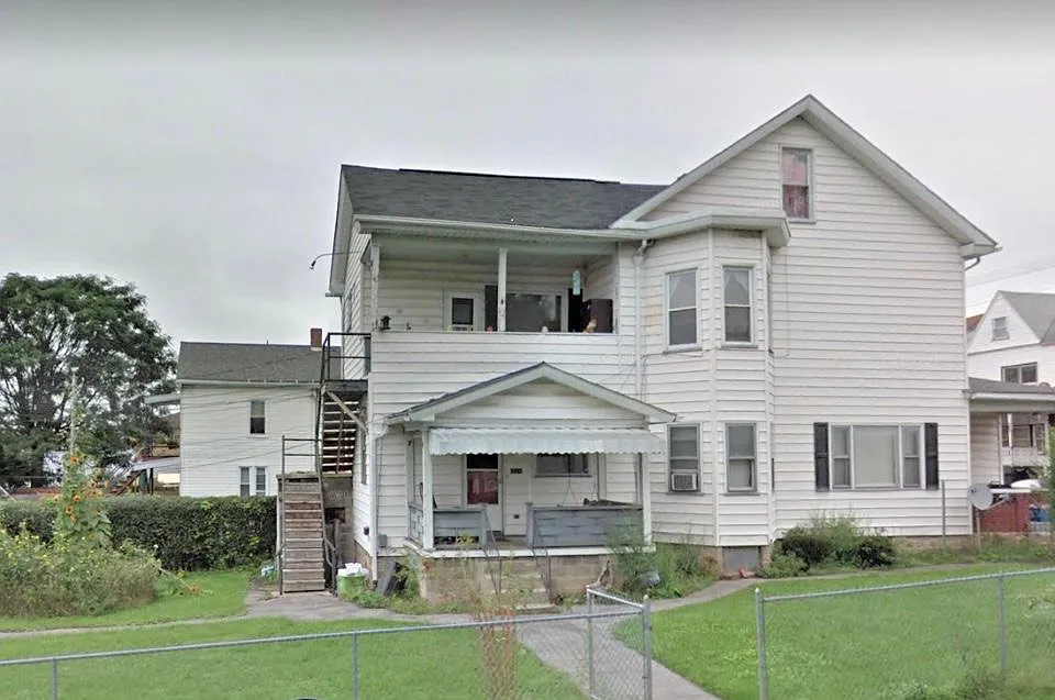 228 3rd Ave #2F