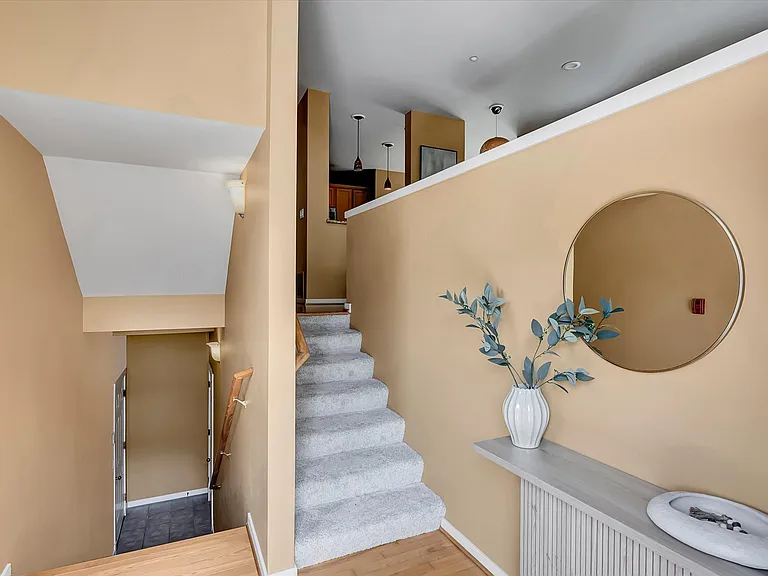 1601 NE Katsura St #501 — Photo 1