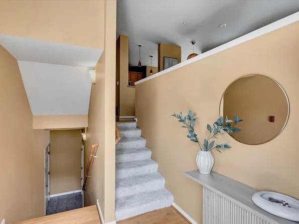 1601 NE Katsura St Unit 501, Issaquah, WA 98029