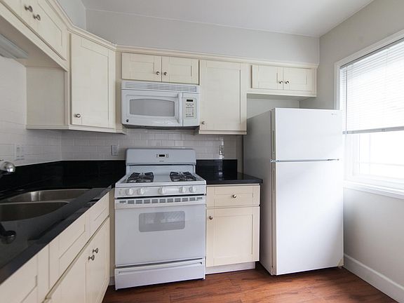 5th image of 819 S Serrano Ave APT 3