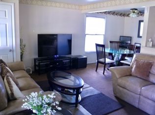 1351 N Glen Cir APT C, Aurora, IL 60506