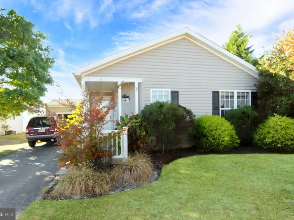 46 Highlands Rd, Manahawkin, NJ 08050