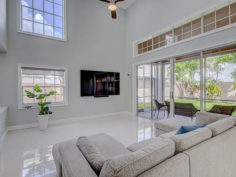 17 Selby Ln — Photo 15