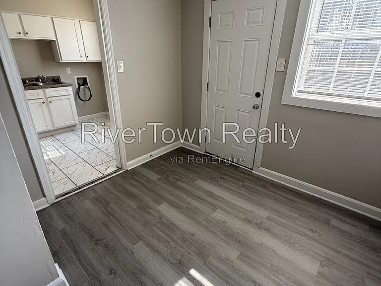 1766 Brown Ave — Photo 3