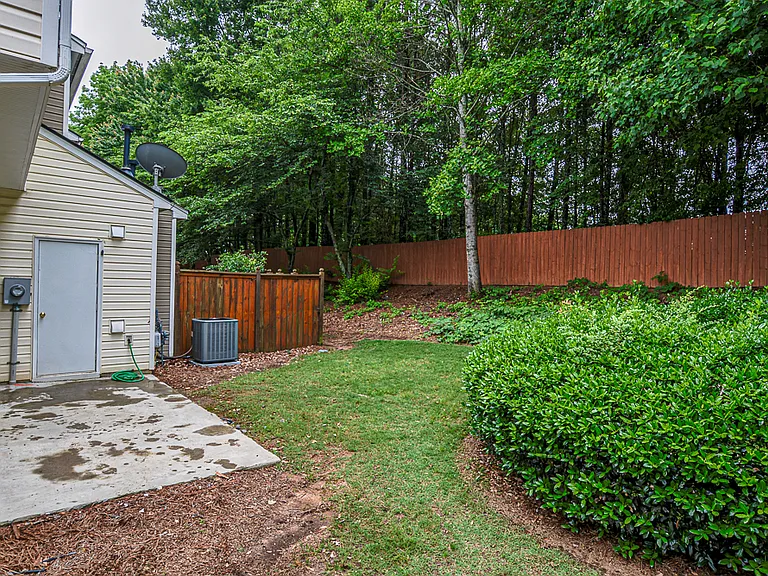 2716 Ashleigh Ln — Photo 27