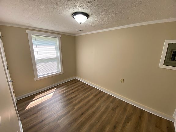 5th image of 1541 Norton Ave