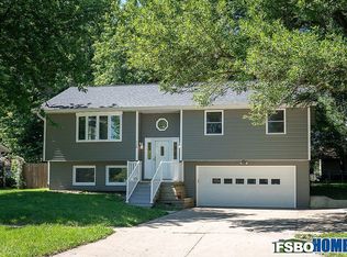 710 Holiday Rd, Coralville, IA 52241