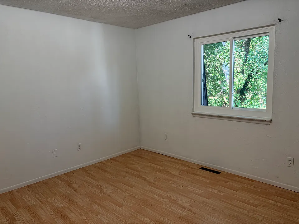 4179 Greenwood Ave #4179