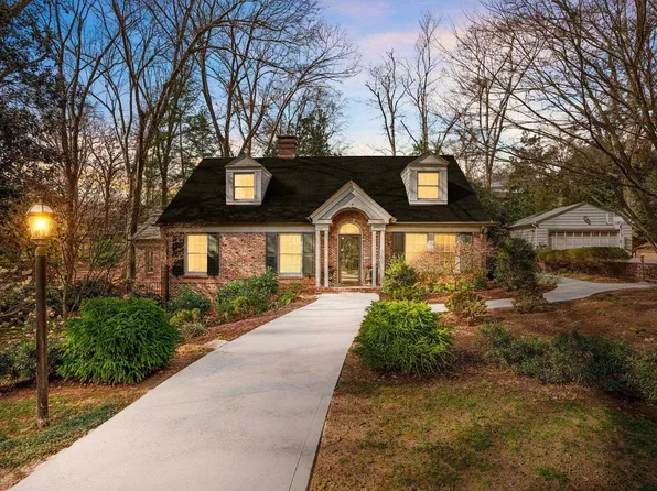 210 Pine Forest Dr, Greenville, SC 29601