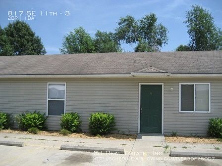 1st image of 817 SE 11th St APT 3