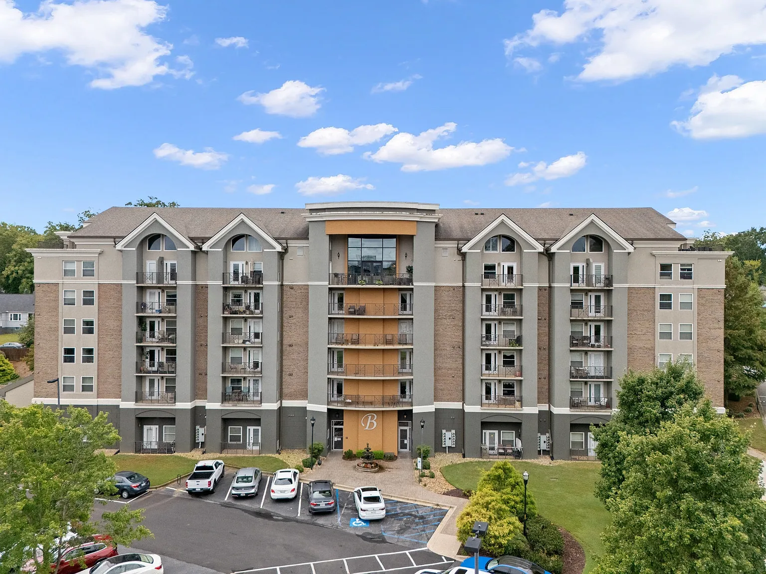 1001 S Church St — Photo 2