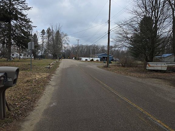 5th image of 20324 Hubbard Rd