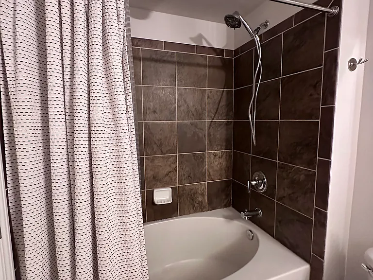 3000 Vanderbilt Pl #300 — Photo 34