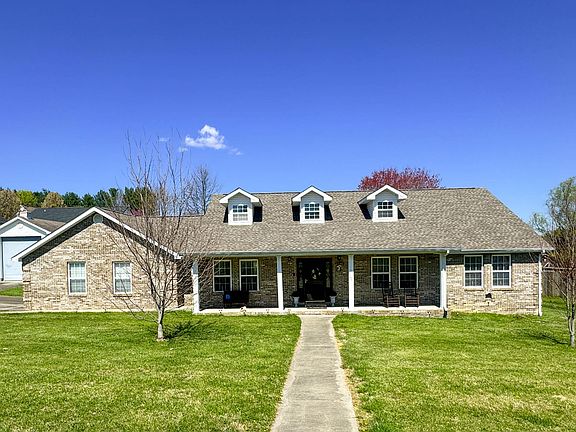 2nd image of 309 Park Ln