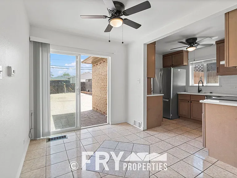 3446 N Adams St — Photo 9