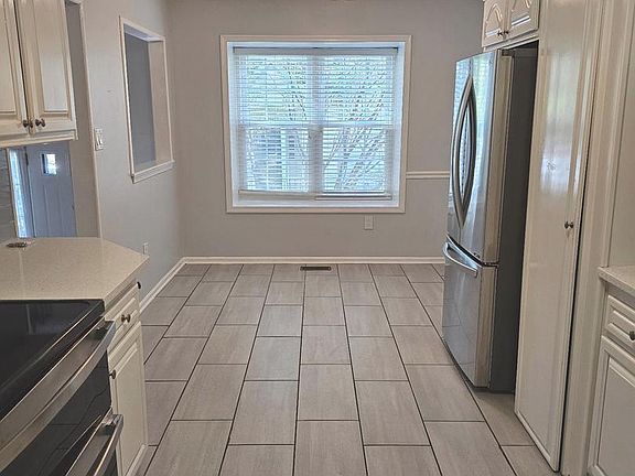 4th image of 18278 Rolling Meadow Way