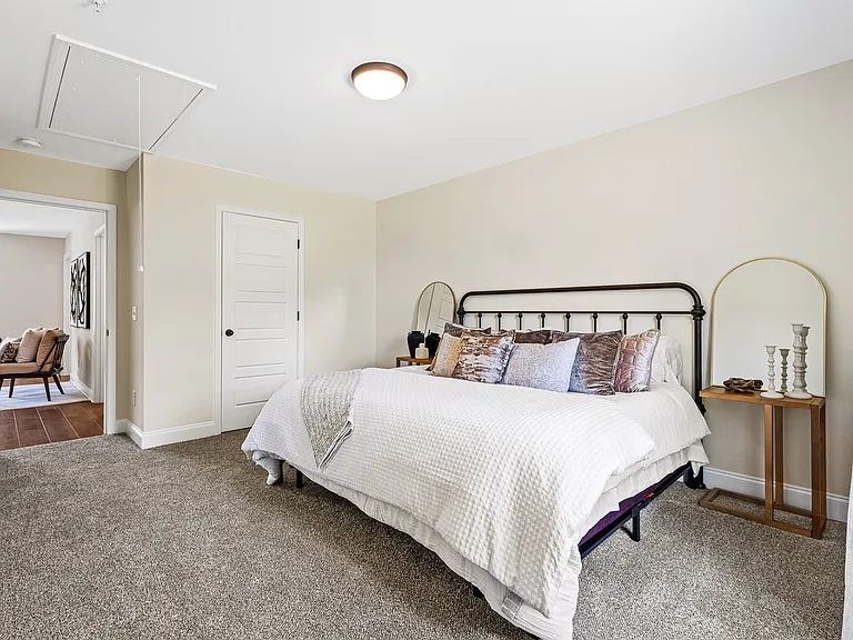 229 Starr Cir — Photo 28