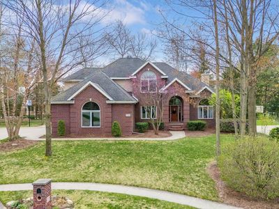 1312 Woodview Ct, Midland, MI, 48642