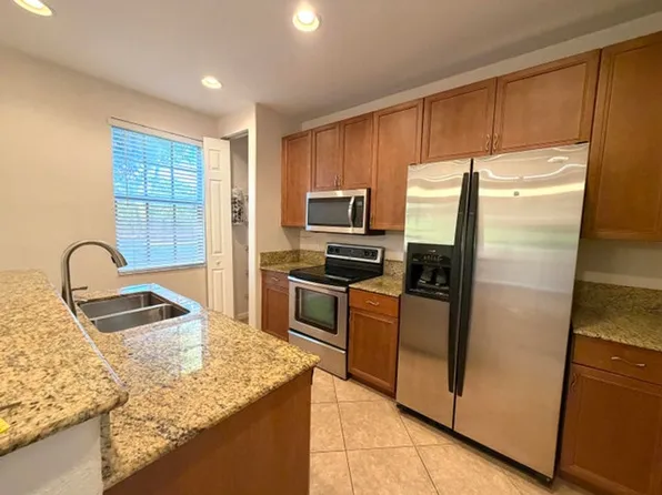 7407 Briella Dr, Boynton Beach, FL 33437