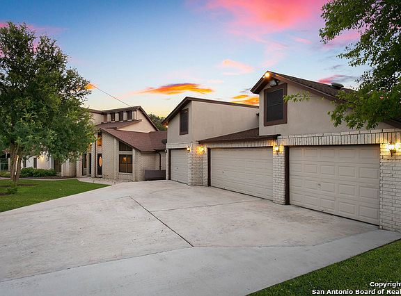 4th image of 25679 Green River Dr
