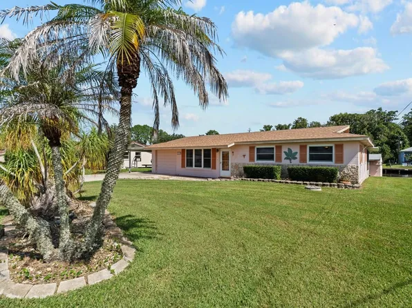 1630 Paradise Ln, Astor, FL 32102