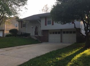 9128 Twilight Ln, Lenexa, KS 66219