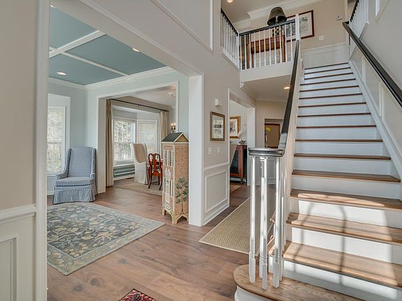 4th image of 6408 Morven Park Ln