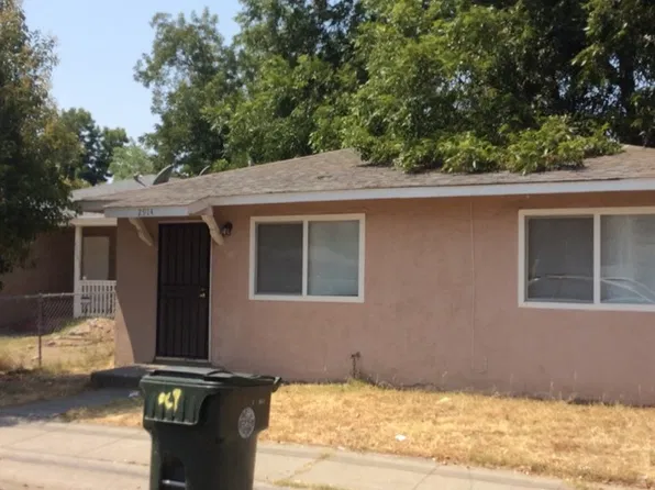 2914 43rd St, Sacramento, CA 95817