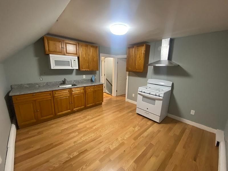 1st image of 52 Town Hill St #1