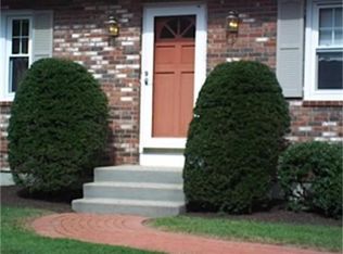101 Stoddard Dr, North Attleboro, MA 02760