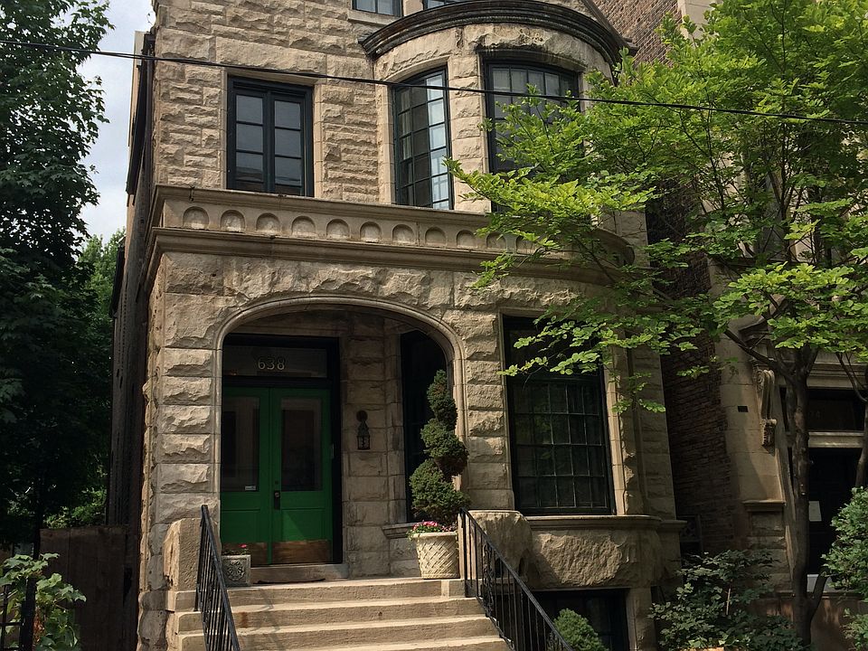 2nd image of 638 W Oakdale Ave