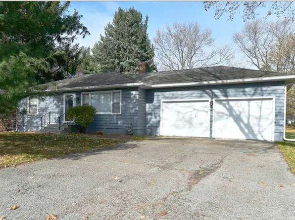 735 W Fabyan Pkwy, Geneva, IL 60134