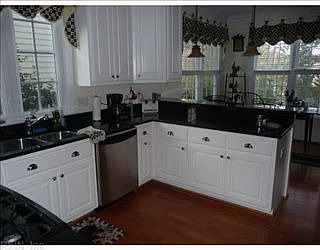 4th image of 168 Alwoodley