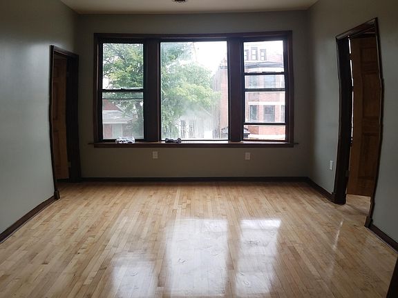 3rd image of 2446 S Kedzie Ave