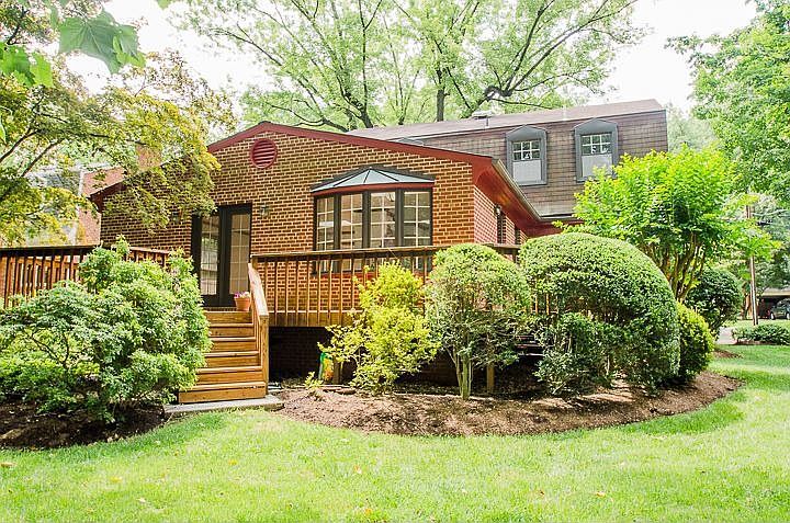 1st image of 6528 Oakwood Dr