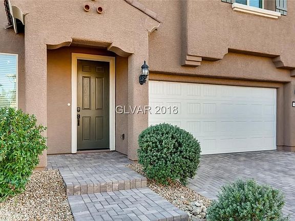 Exterior Front Entry