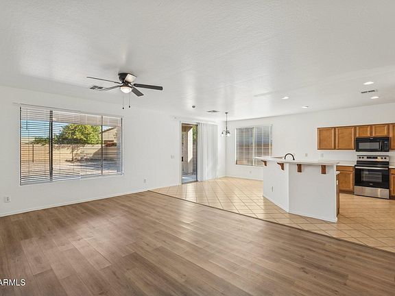 3rd image of 11578 W HOPI Street