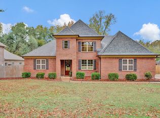 8929 Poplar Pike, Germantown, TN 38138