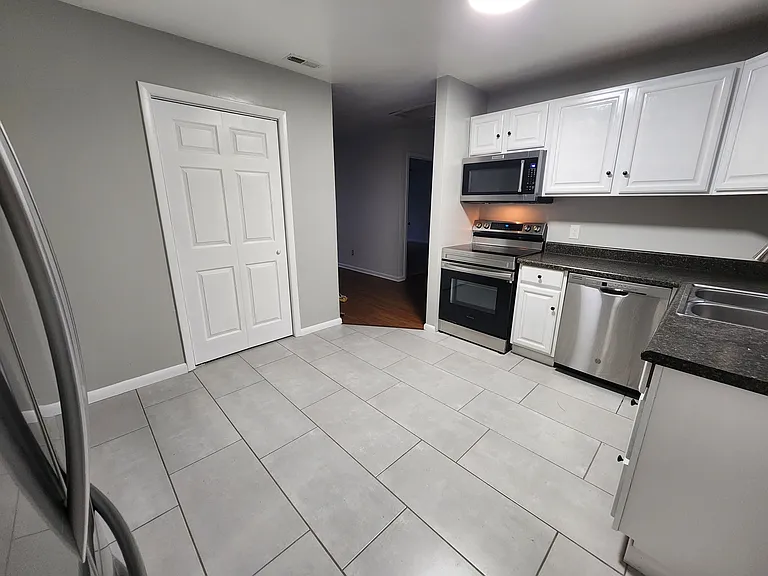 300 Hurdle Dr #A — Photo 12