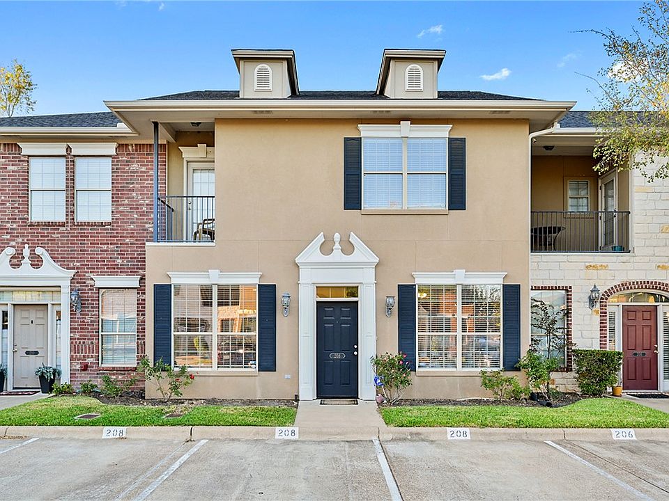 1st image of 208 Forest Dr