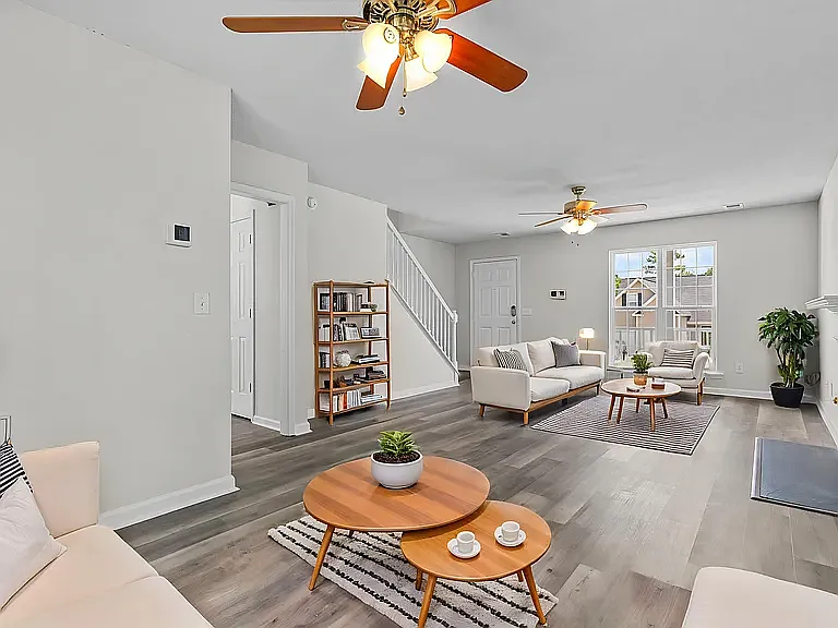 143 Allans Mill Dr — Photo 2