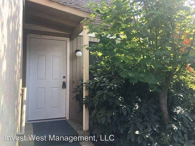 1st image of 7316 NE 16th Ave APT 11