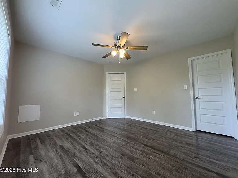 306 Independence Blvd — Photo 24
